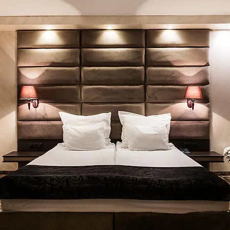 Pulse Health Center Hotel